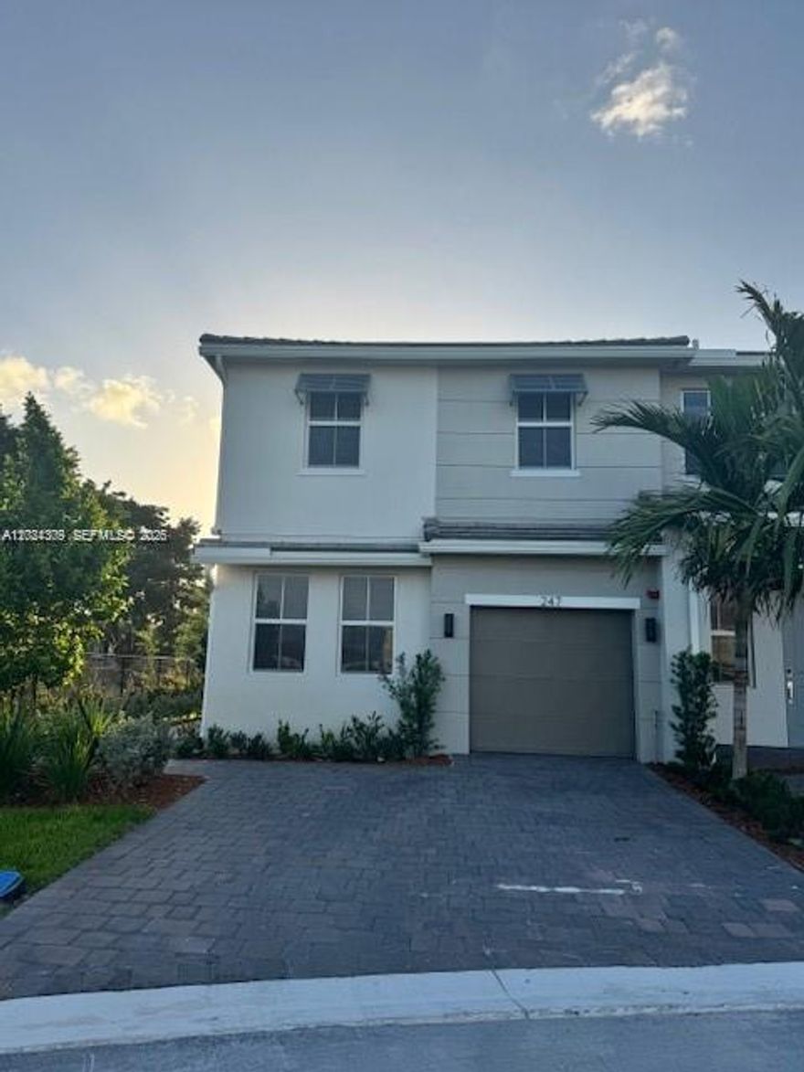 Beautiful new Townhouse at Merrick Square in a corner lot, with 4 Beds and 3 Baths. One bedroom with a full bathroom on the first floor. Modern kitchen with stainless steel appliances. laundry on the second floor. Smart system. Great location in the West of Pembroke Pines. Great school area. Close to restaurants, entertainment and shopping. Only first month and one security deposit to move in.