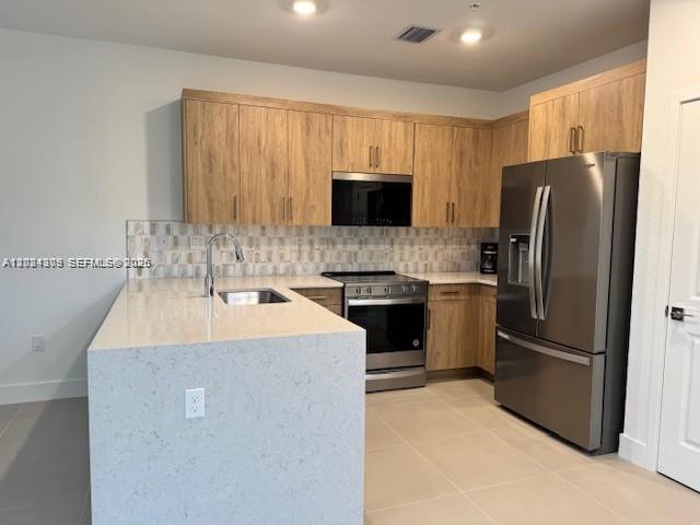 MERRICK SQUARE - Residential Lease