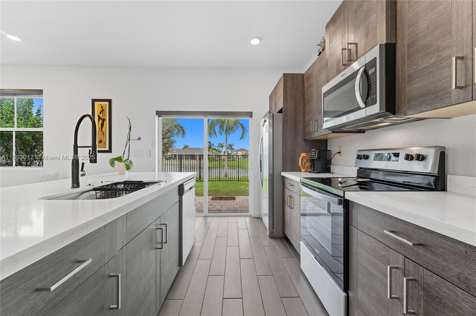 CEDAR AT KEYS GATE - Residential