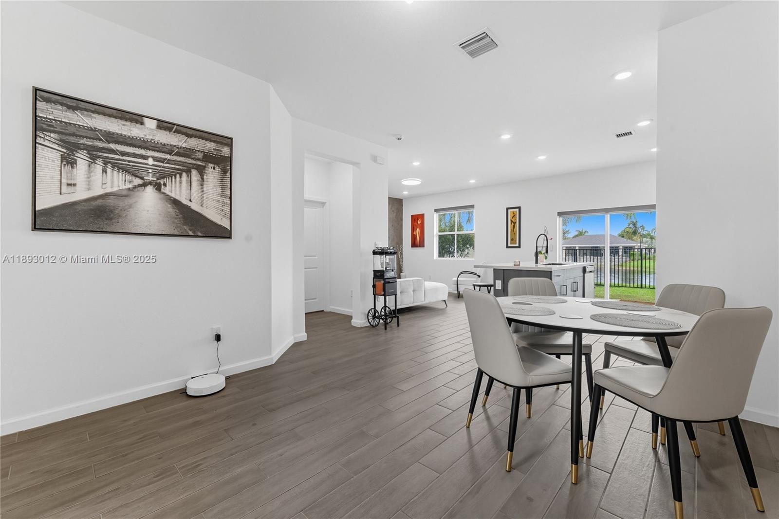 CEDAR AT KEYS GATE - Residential