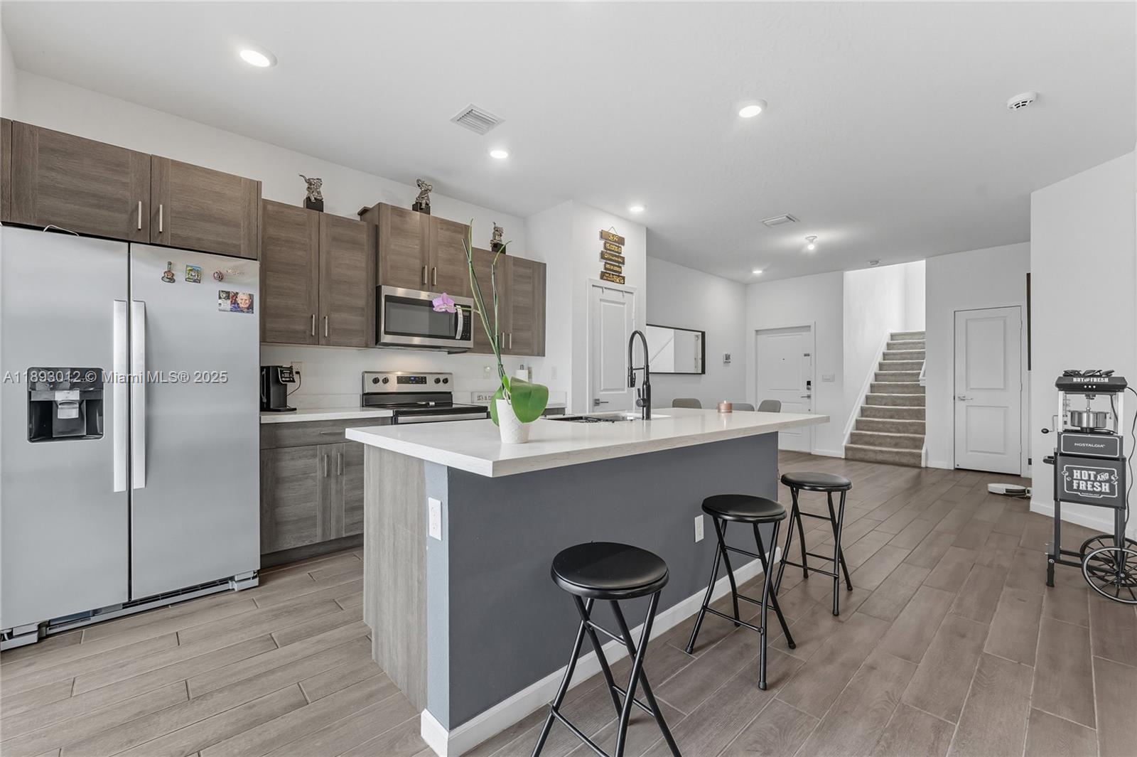 CEDAR AT KEYS GATE - Residential