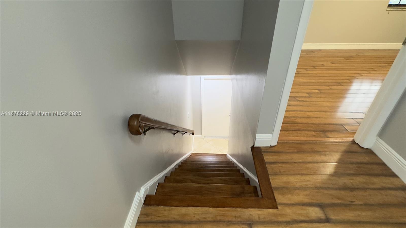 COLONIES CONDO - Residential