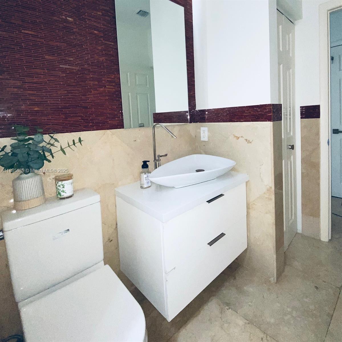 DORAL ISLES RIVIERA - Residential