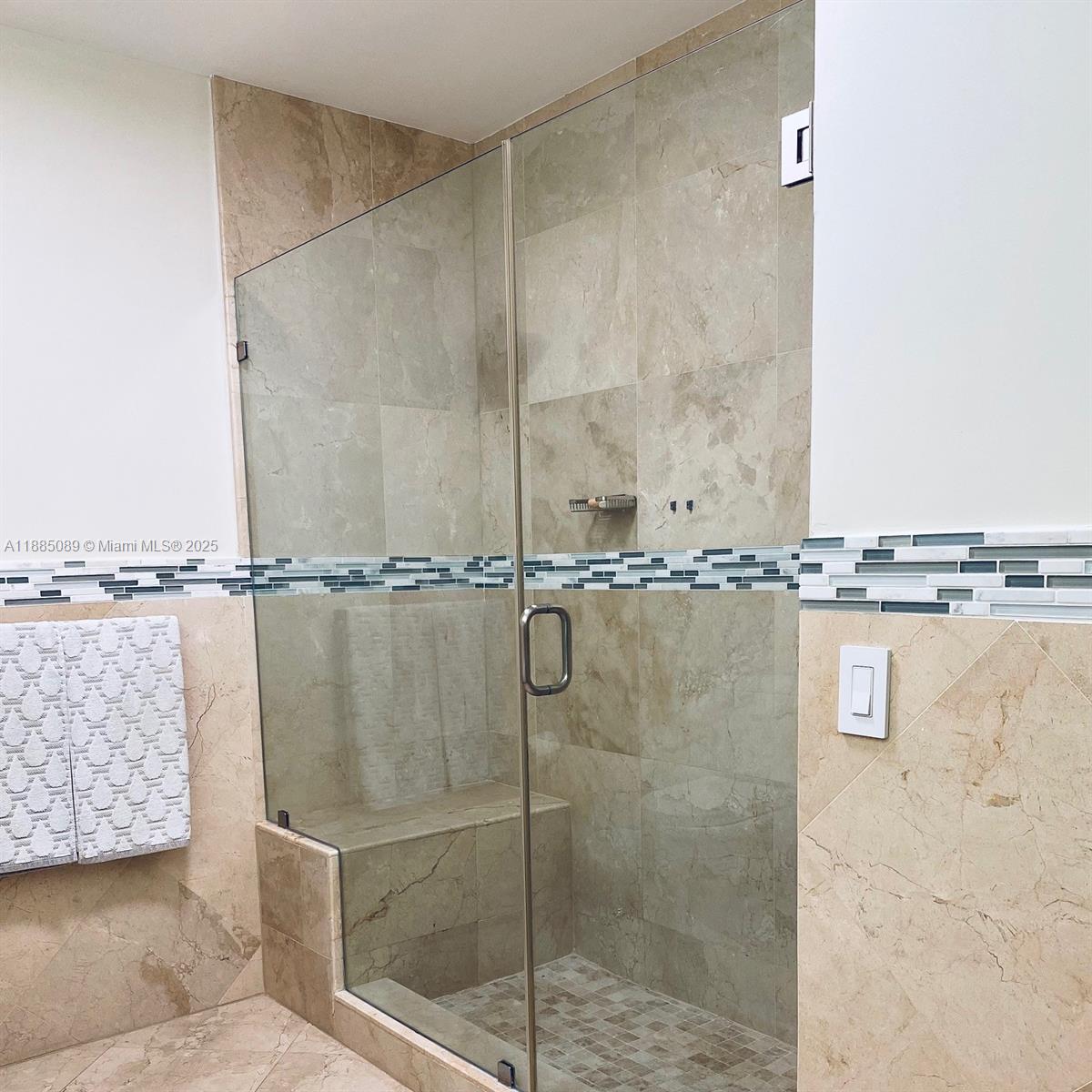 DORAL ISLES RIVIERA - Residential