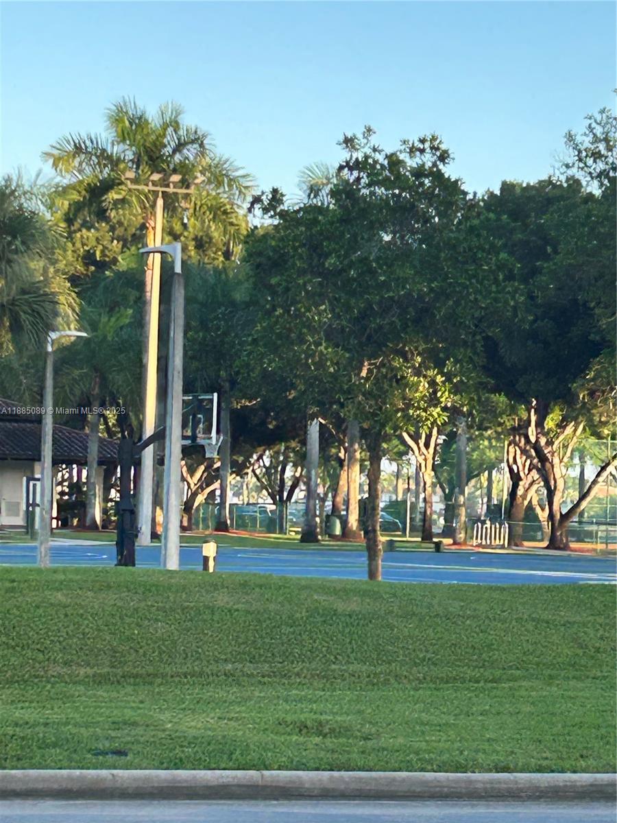 DORAL ISLES RIVIERA - Residential