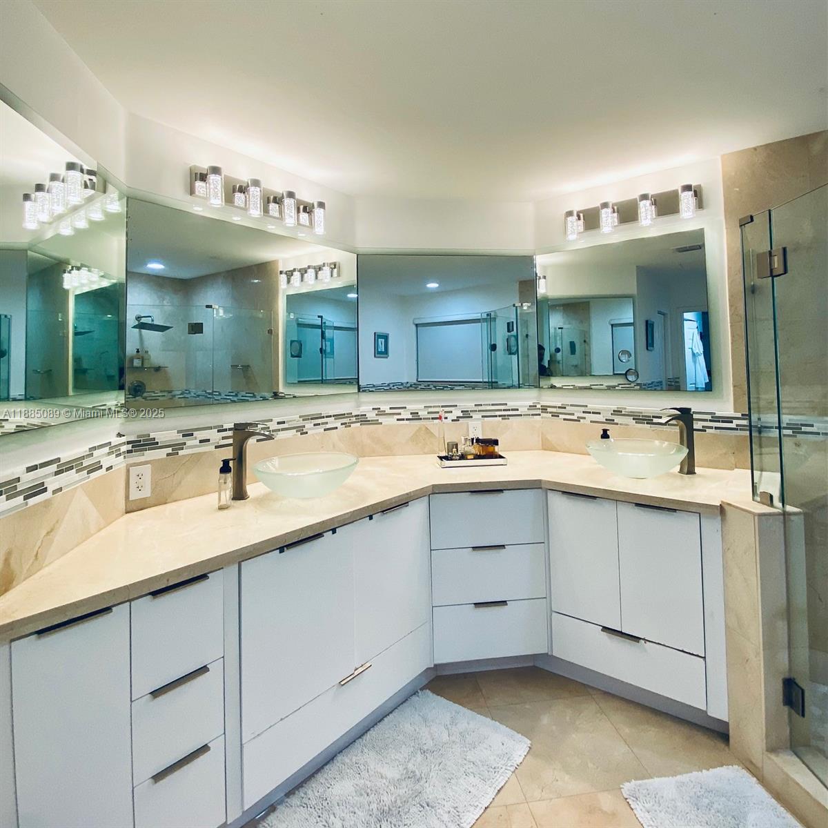 DORAL ISLES RIVIERA - Residential