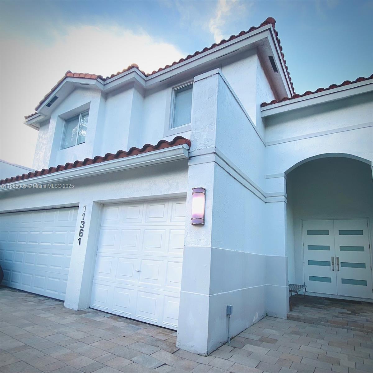 DORAL ISLES RIVIERA - Residential