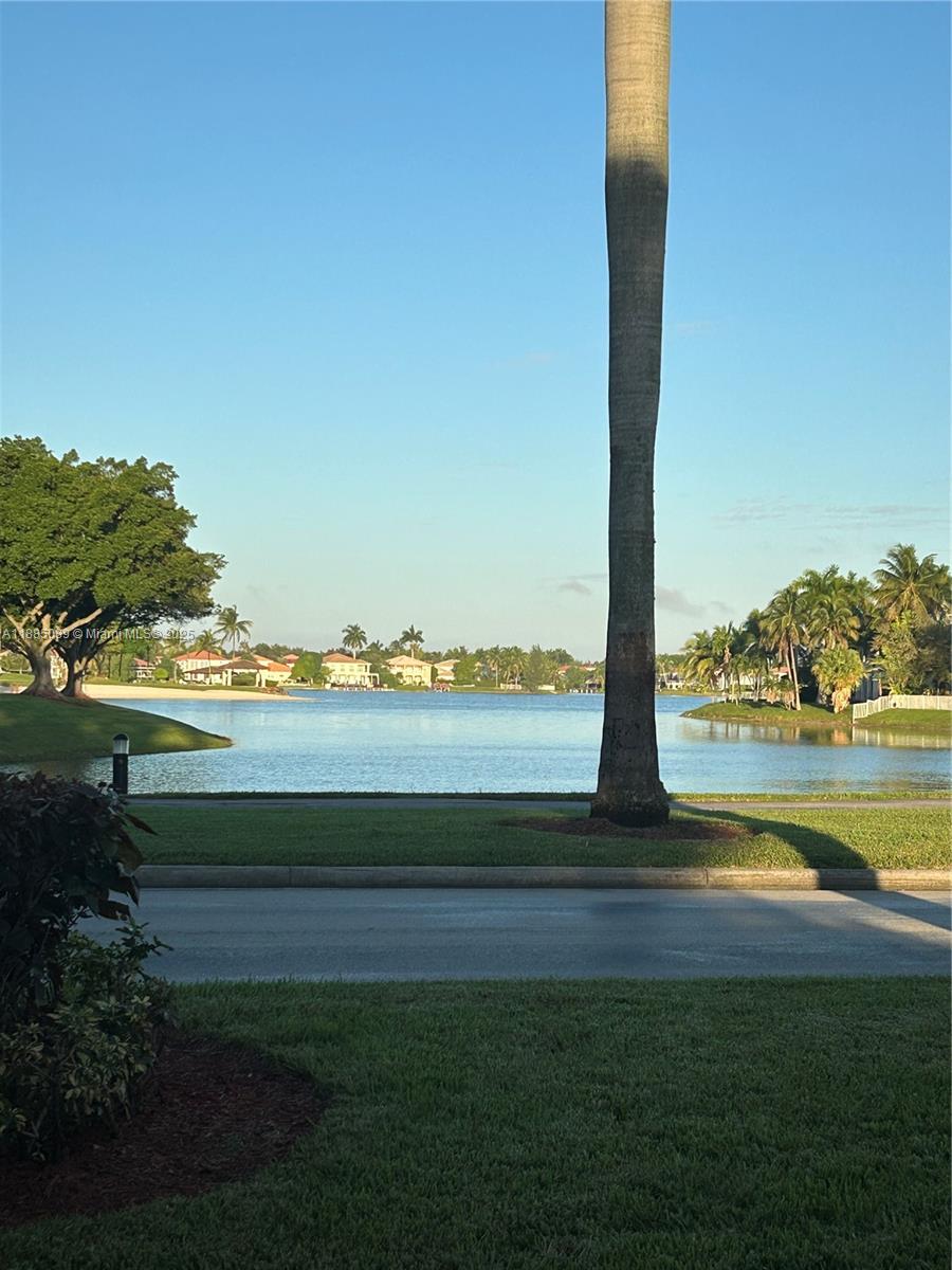 DORAL ISLES RIVIERA - Residential