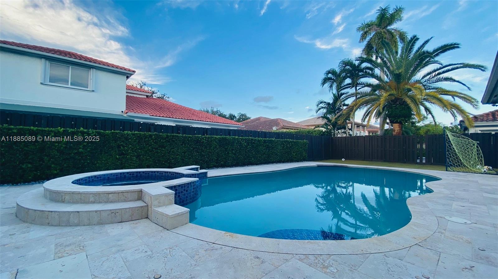 DORAL ISLES RIVIERA - Residential