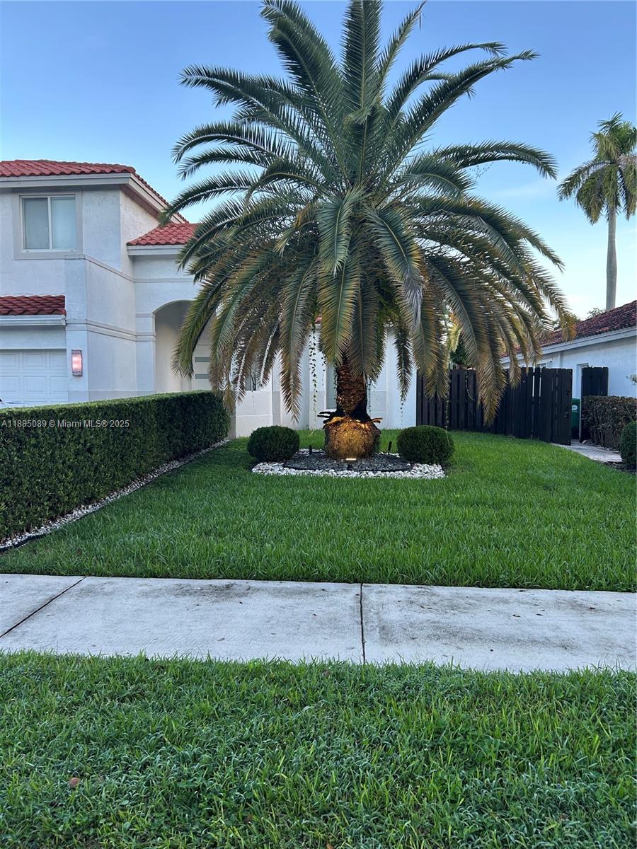 DORAL ISLES RIVIERA - Residential