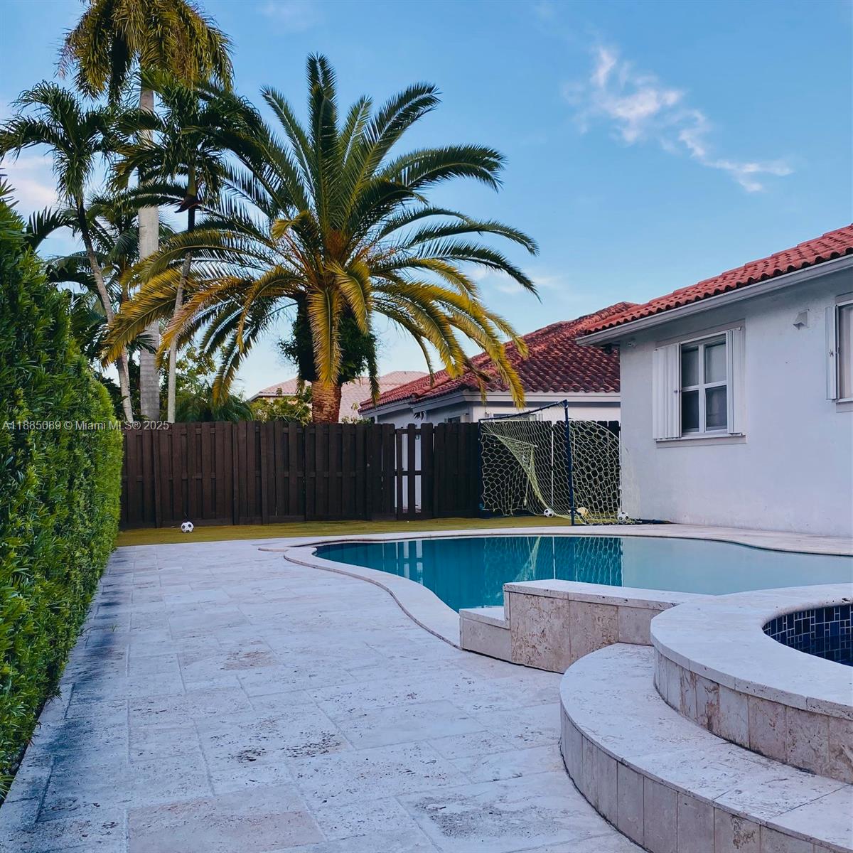 DORAL ISLES RIVIERA - Residential