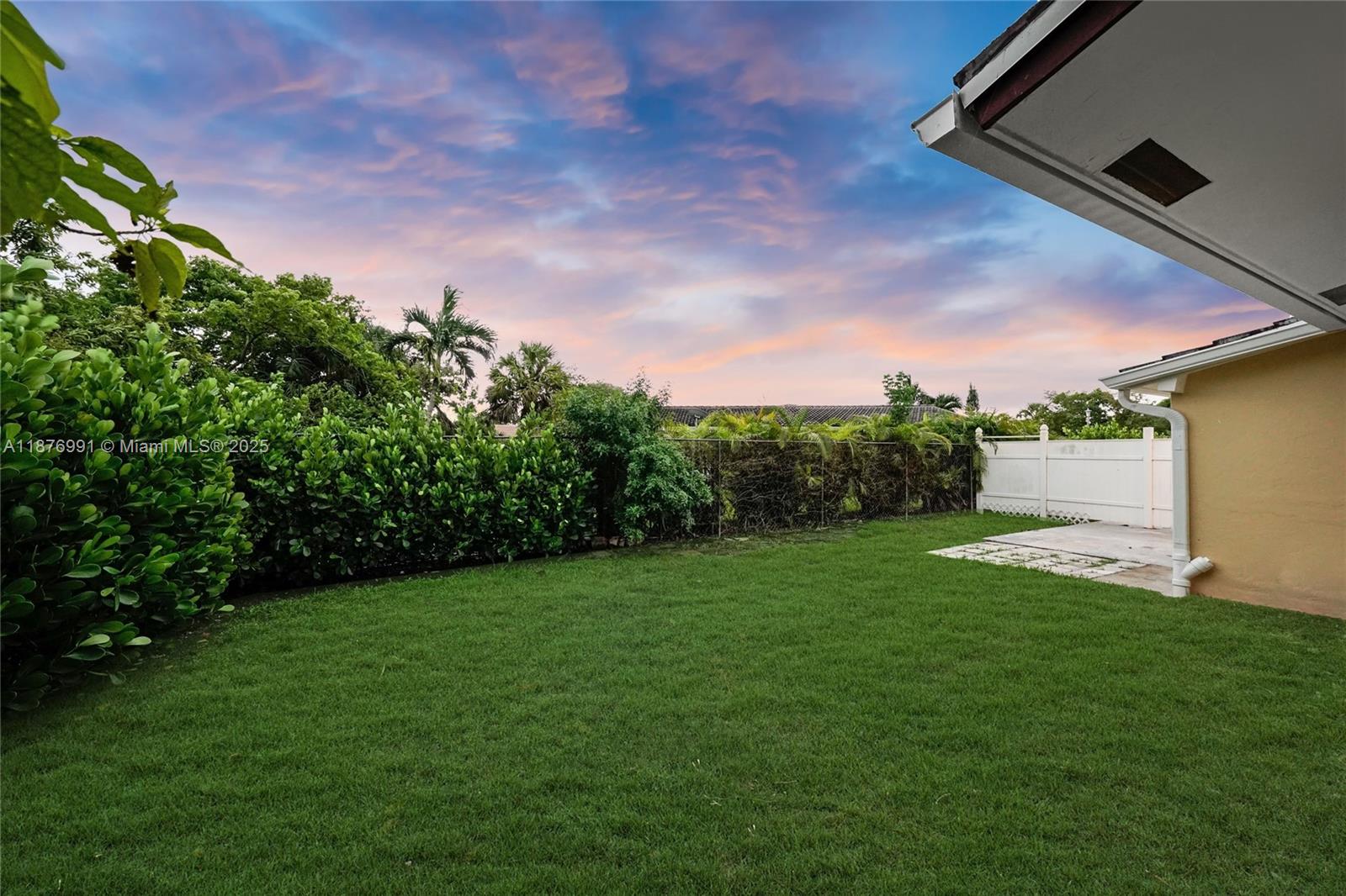 THE DELLS - Residential Lease