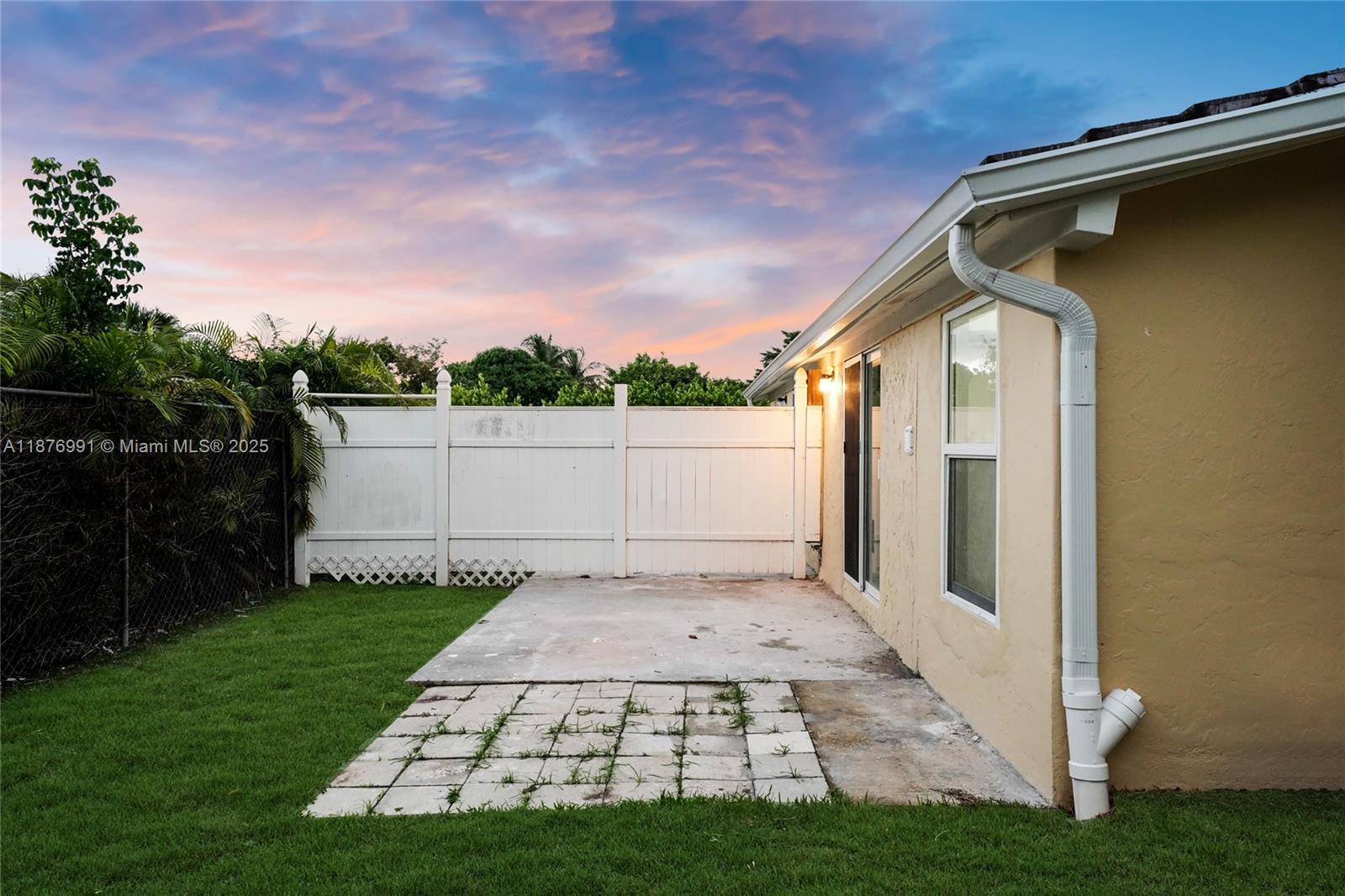 THE DELLS - Residential Lease