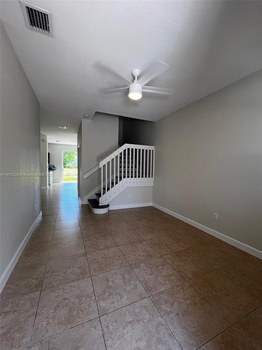 655 NE 21st Ter 655