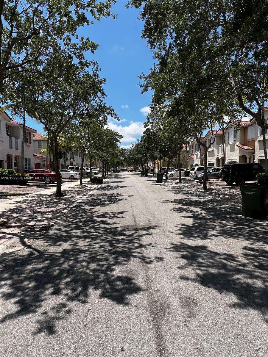655 NE 21st Ter 655