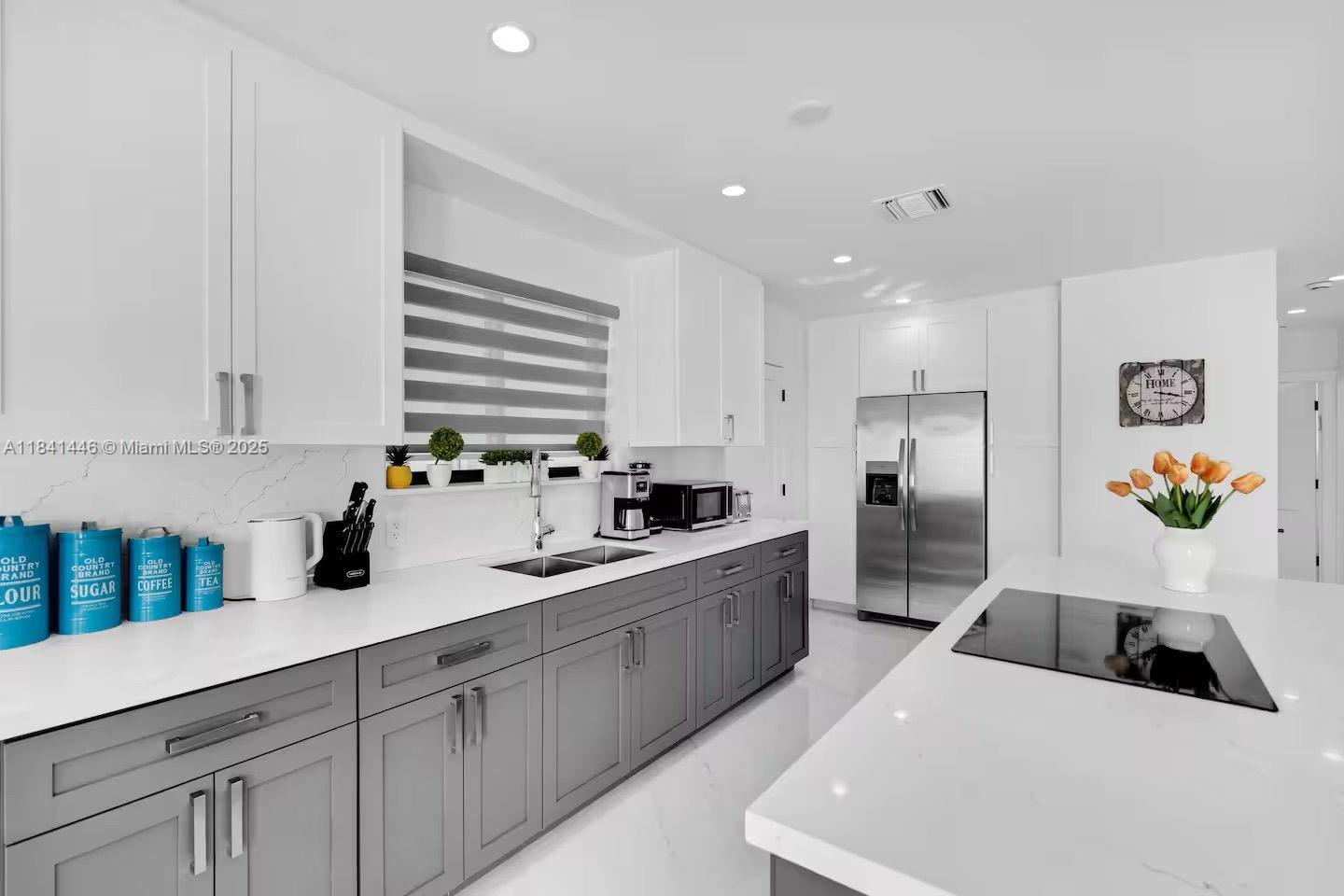 HIGHLAND MANOR SEC 2 - Residential Lease