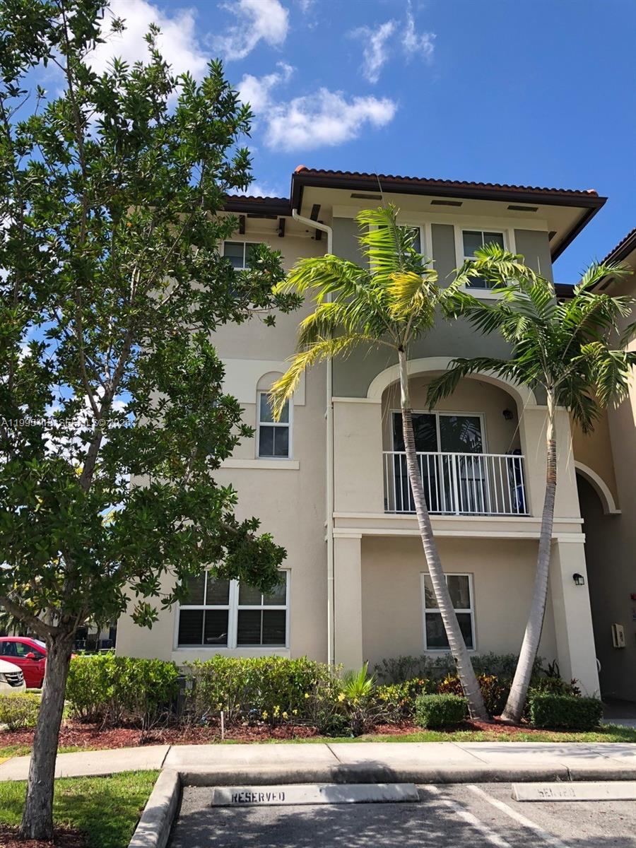 ST MAARTEN AT GRAND BAY C - Residential Lease