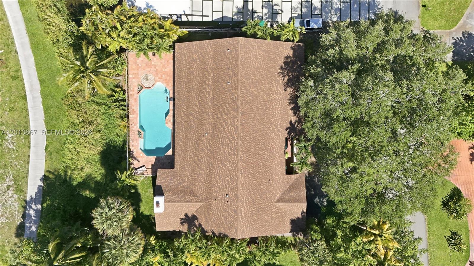 COUNTRY CLUB OF MIAMI EST - Residential