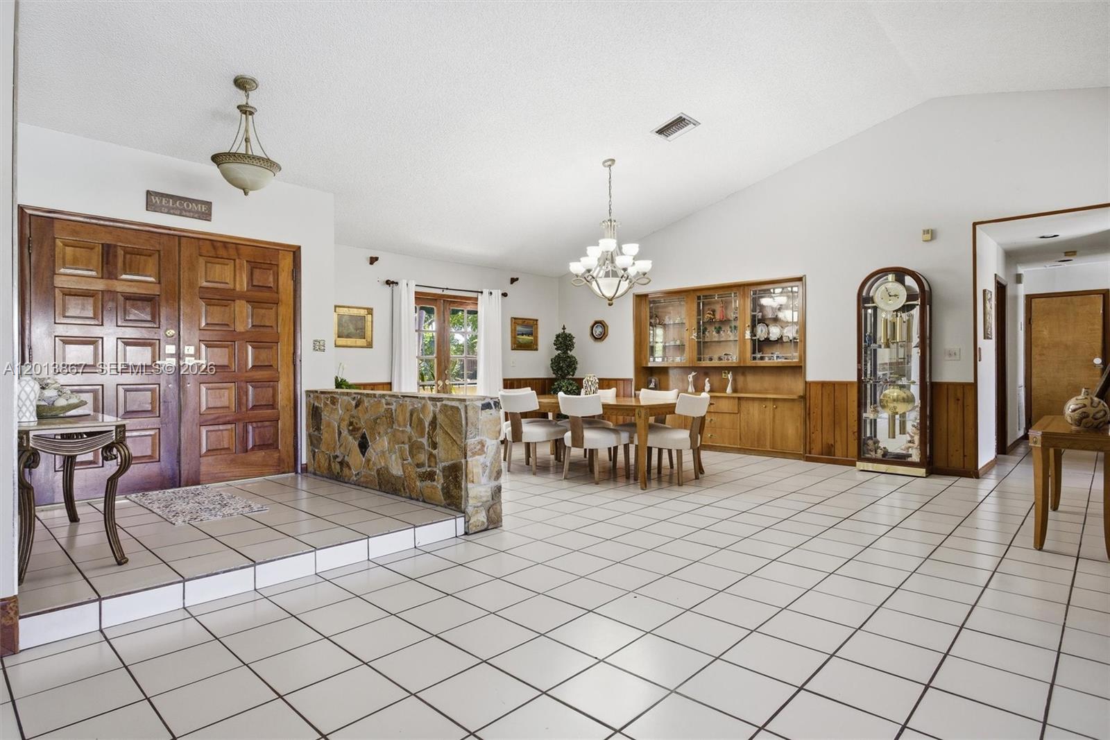 COUNTRY CLUB OF MIAMI EST - Residential