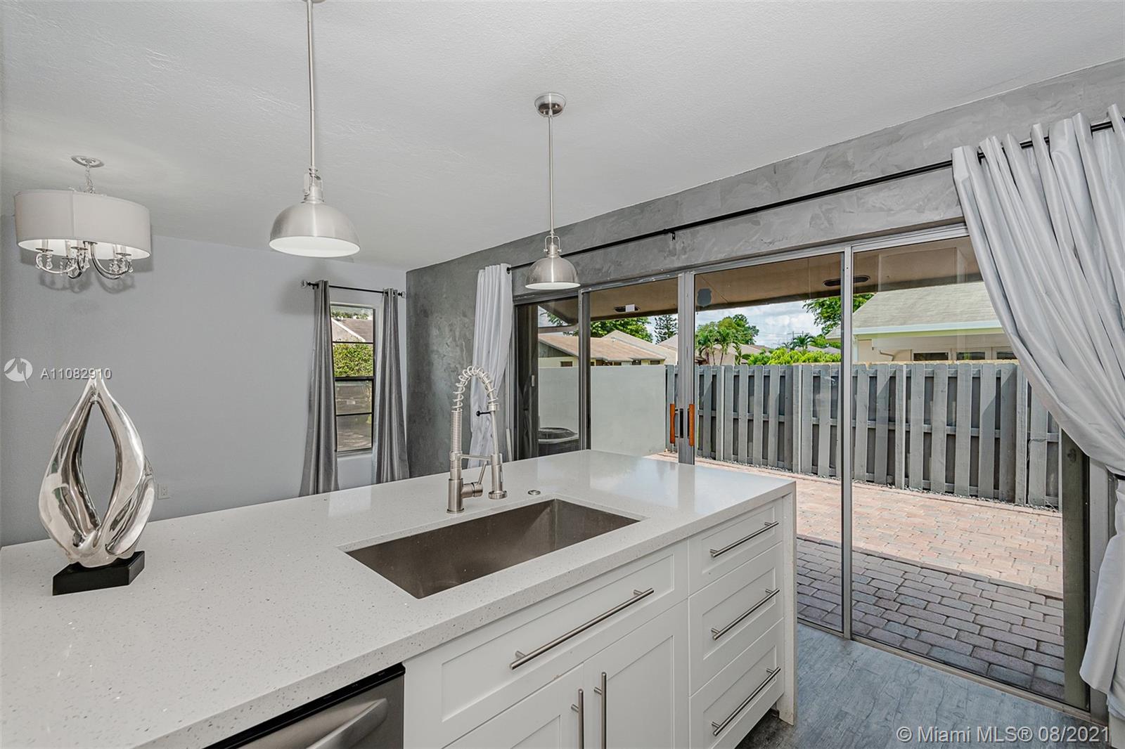 DEVON-AIRE VILLAS SEC 7 - Residential