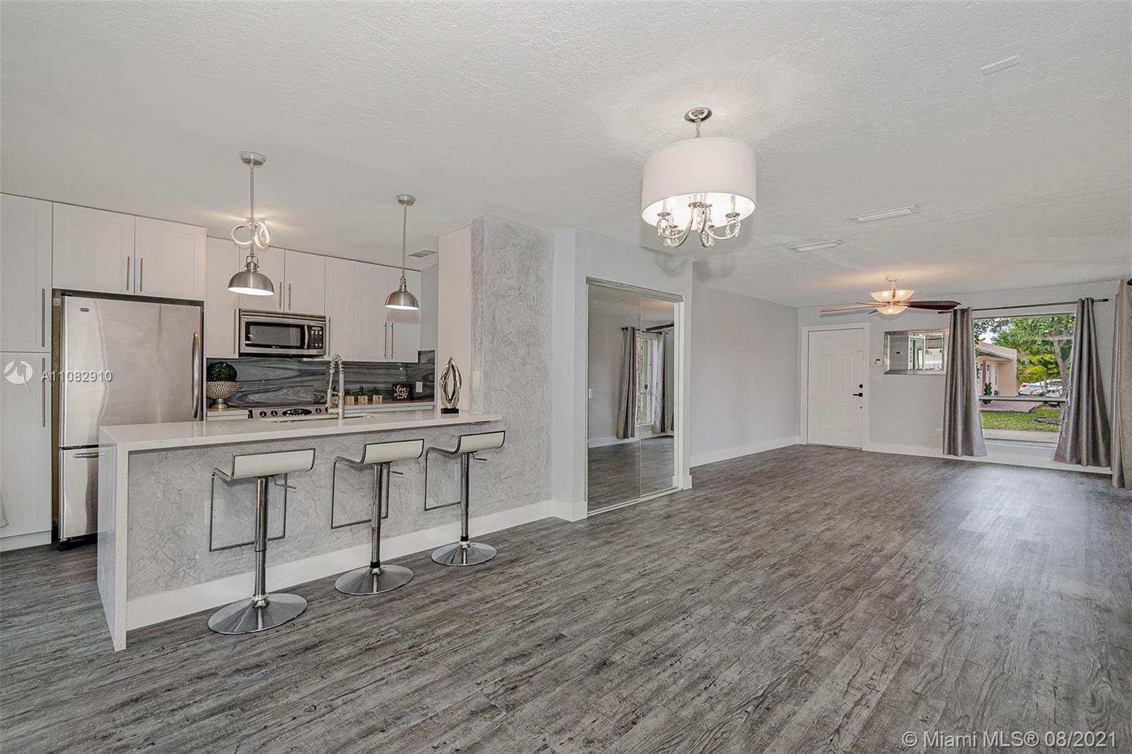 DEVON-AIRE VILLAS SEC 7 - Residential