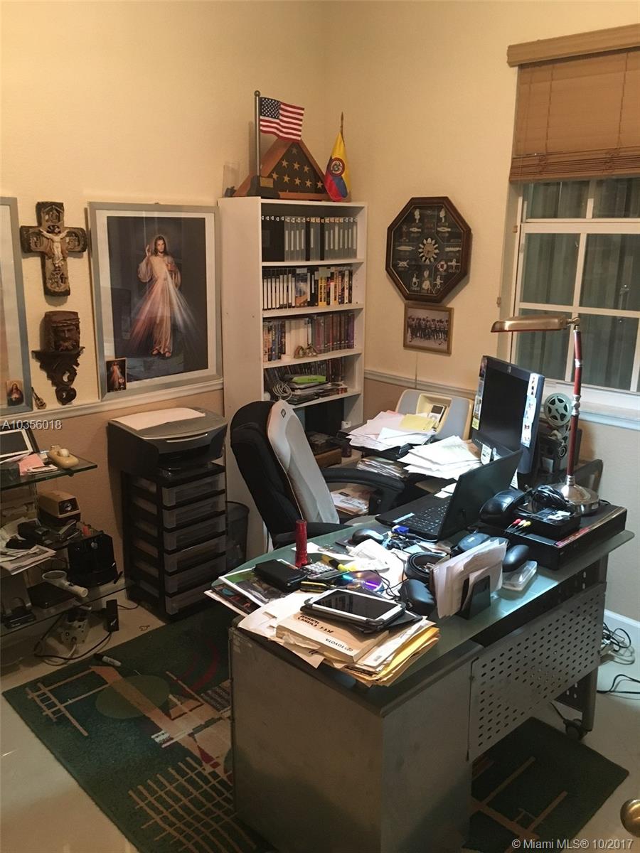 LAKES BY THE BAY CEE - Residential