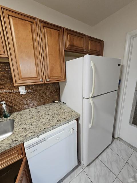 SEVENTEENTH GREEN CONDO - Residential Lease