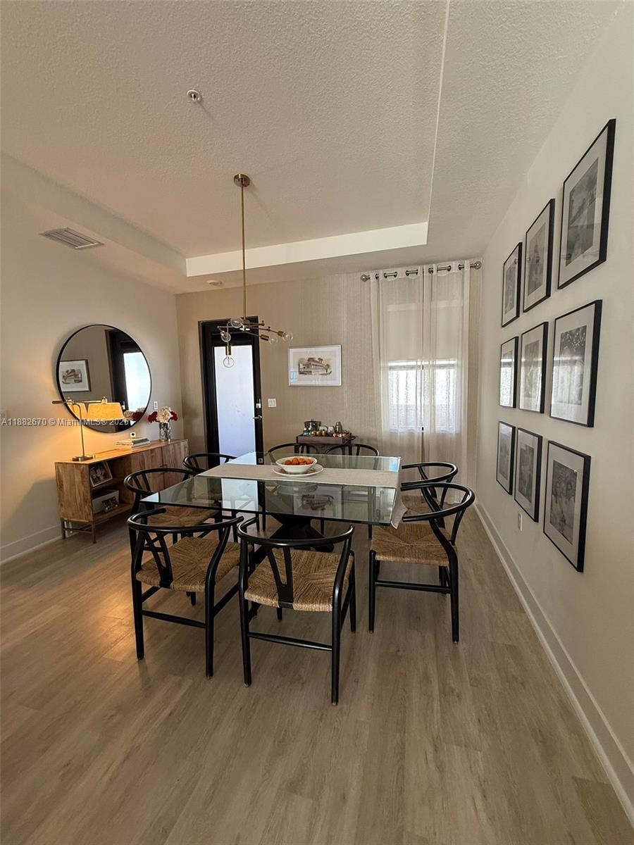 APEX AT PARK CENTRAL COND - Residential Lease