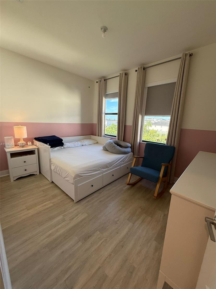 APEX AT PARK CENTRAL COND - Residential Lease