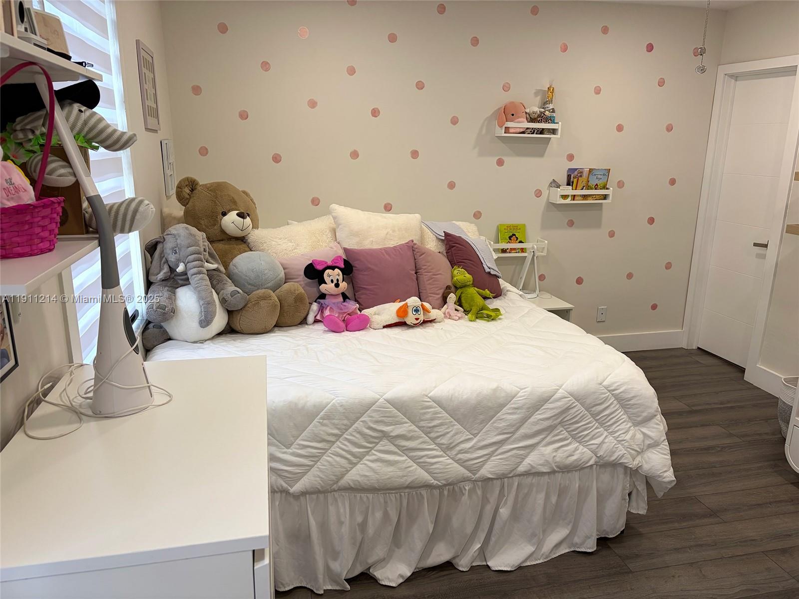 BEACH CLUB VILLAS CONDO - Residential Lease