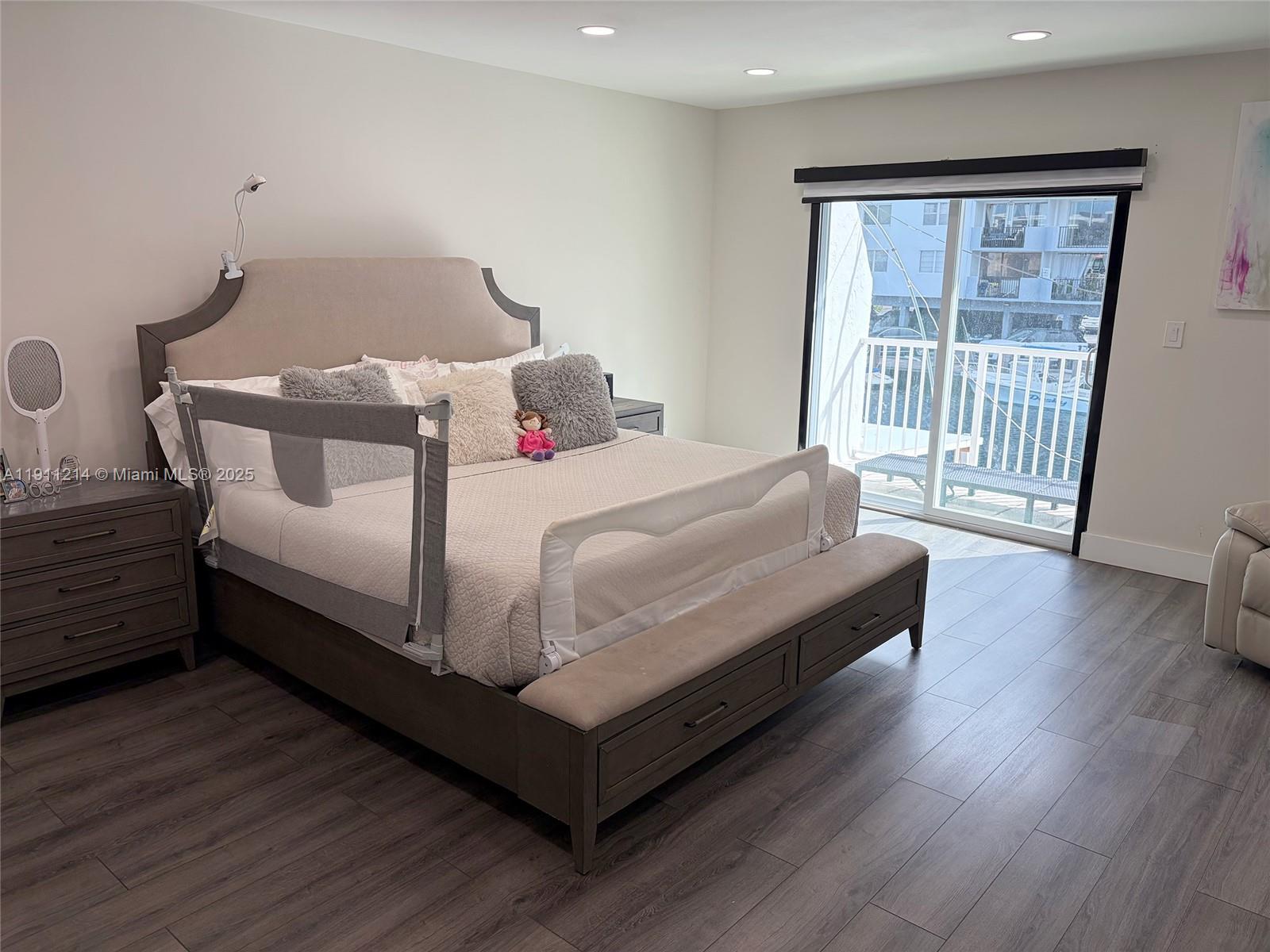 BEACH CLUB VILLAS CONDO - Residential Lease