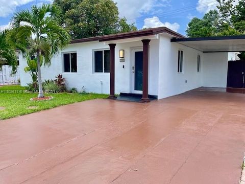 330 W 40th Pl Hialeah FL 33012