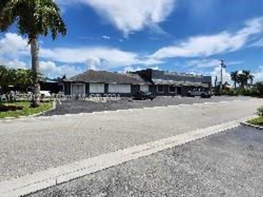 Commercial opportunity in the Florida City/ Homestead area. A rare find! Highly visible and located between Krome Avenue and the Florida Turnpike. For additional information, and prior to showing, please contact the listing agent.