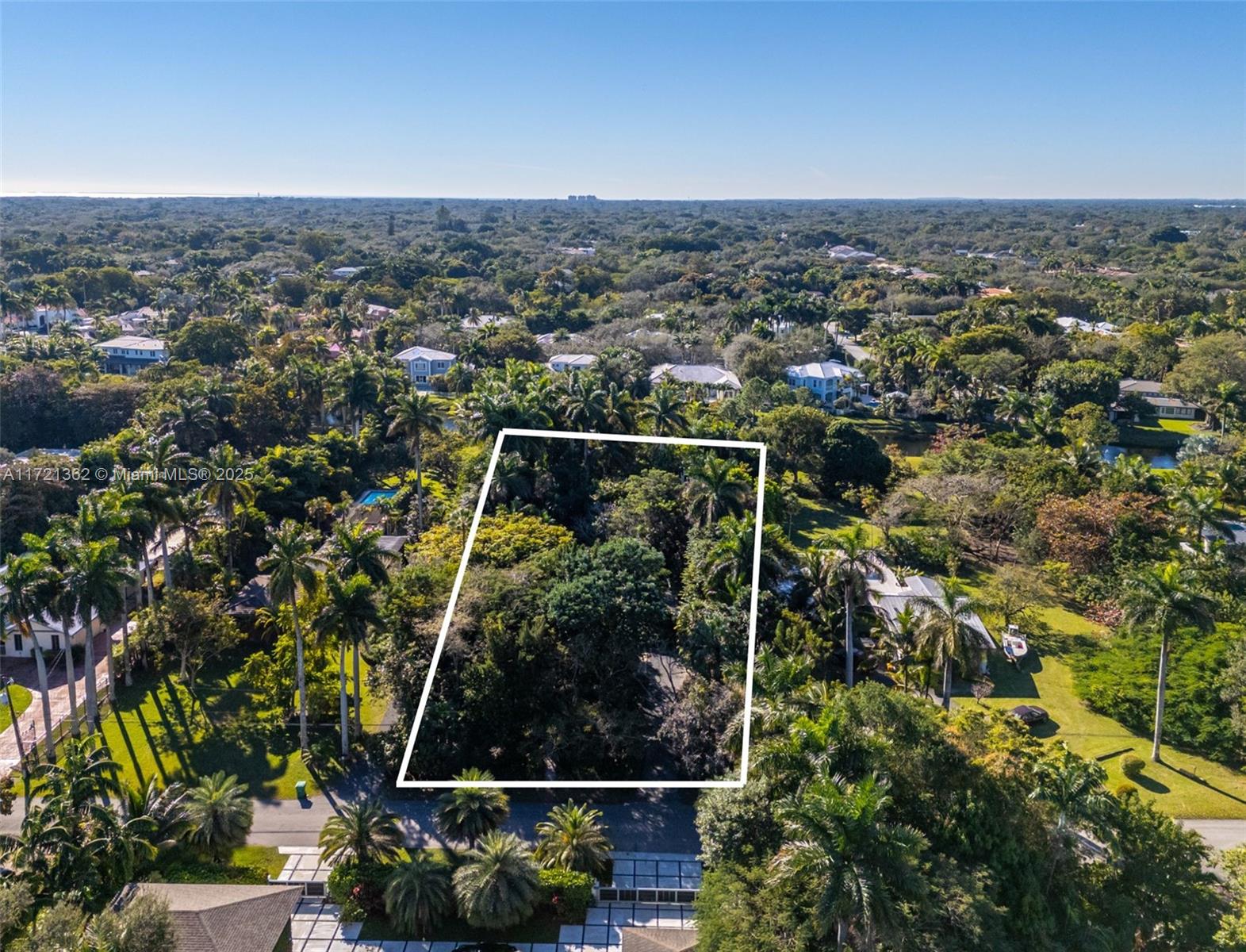 SNAPPER CREEK GROVES - Residential