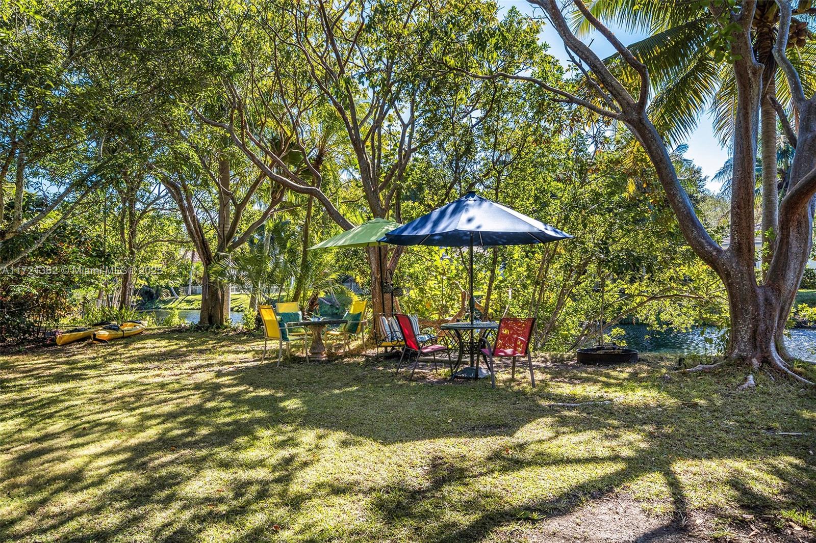 SNAPPER CREEK GROVES - Residential