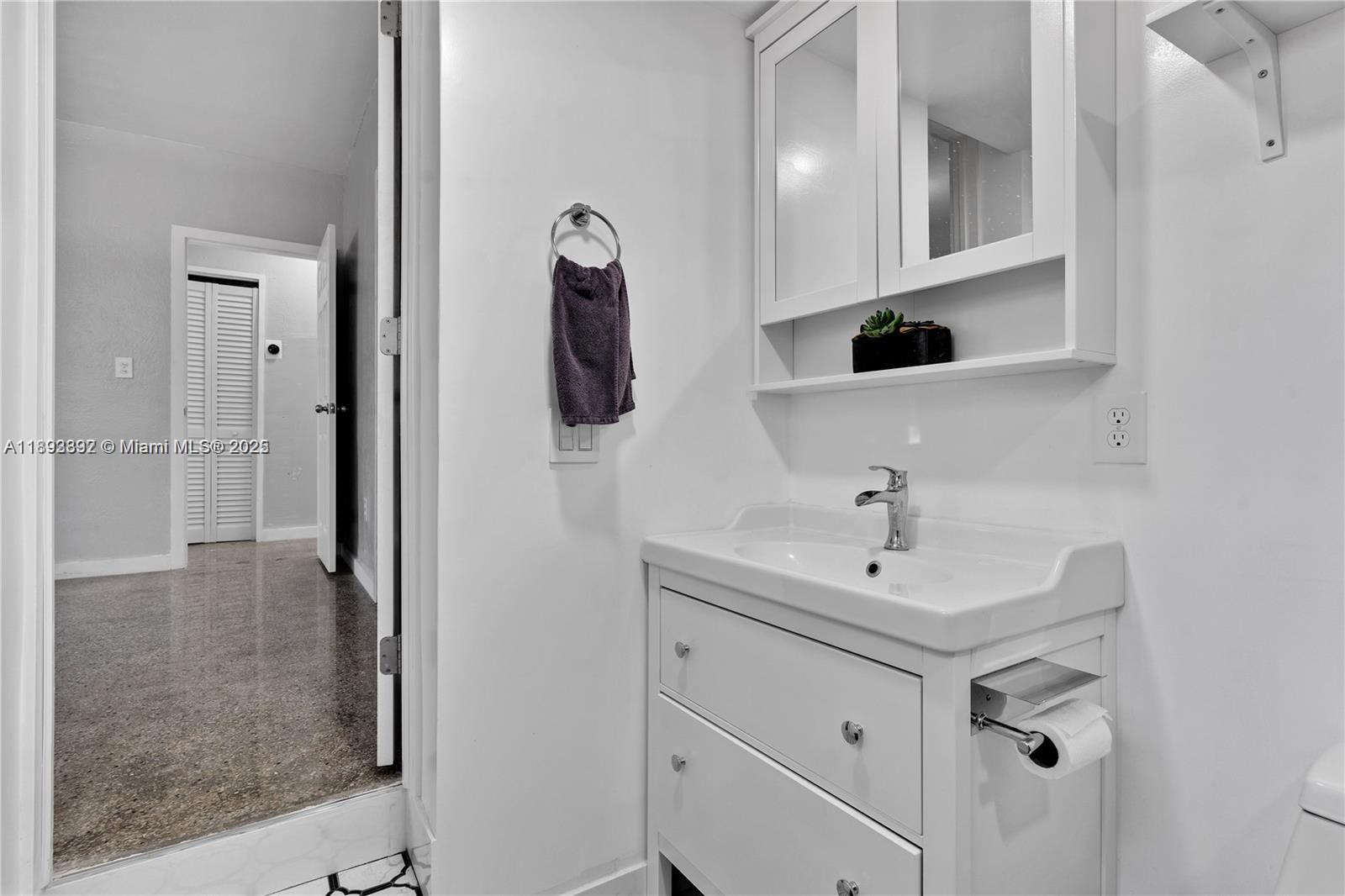 MARION MANOR - Residential Lease