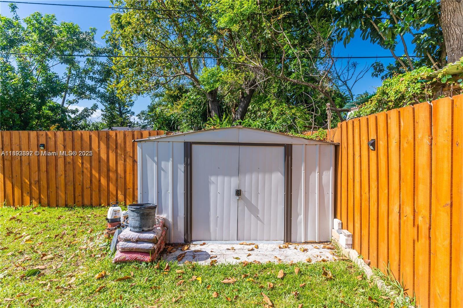 MARION MANOR - Residential Lease
