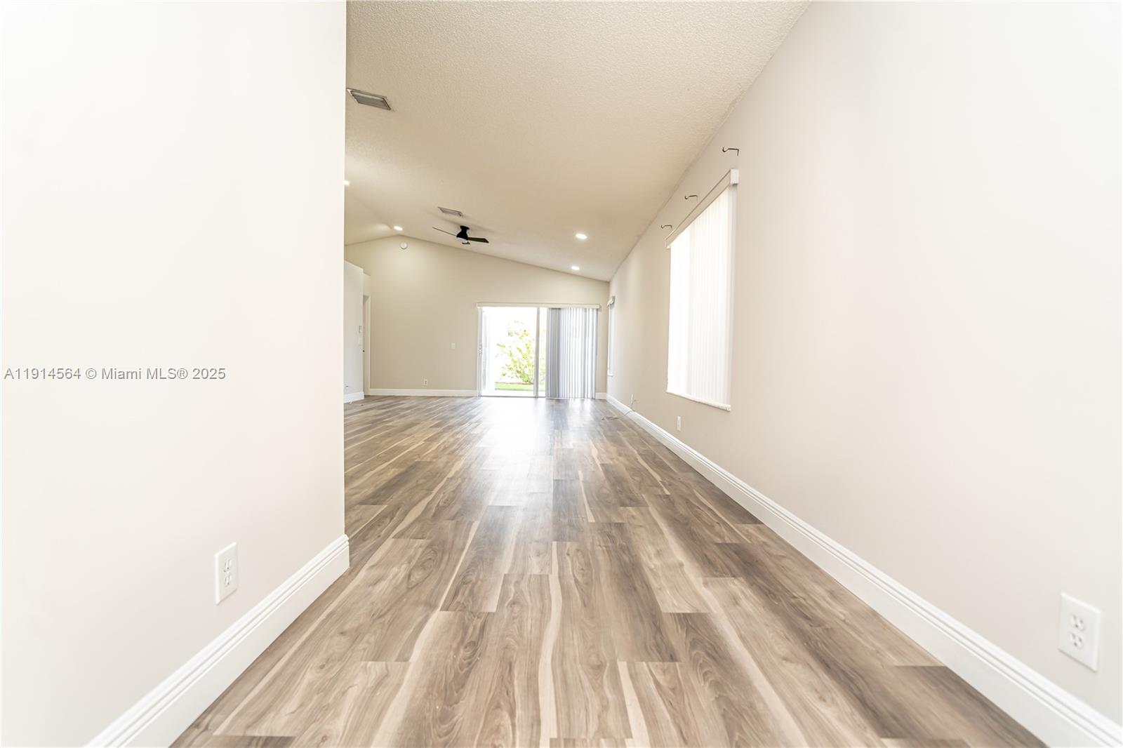 SECTORS 3 & 4 BOUNDARY PL - Residential Lease