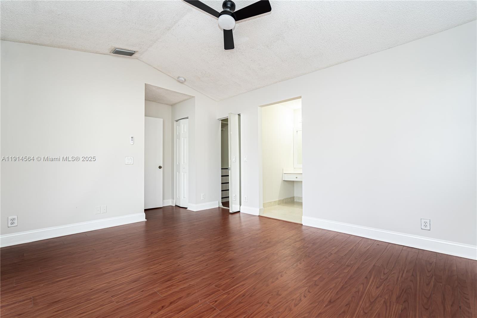 SECTORS 3 & 4 BOUNDARY PL - Residential Lease