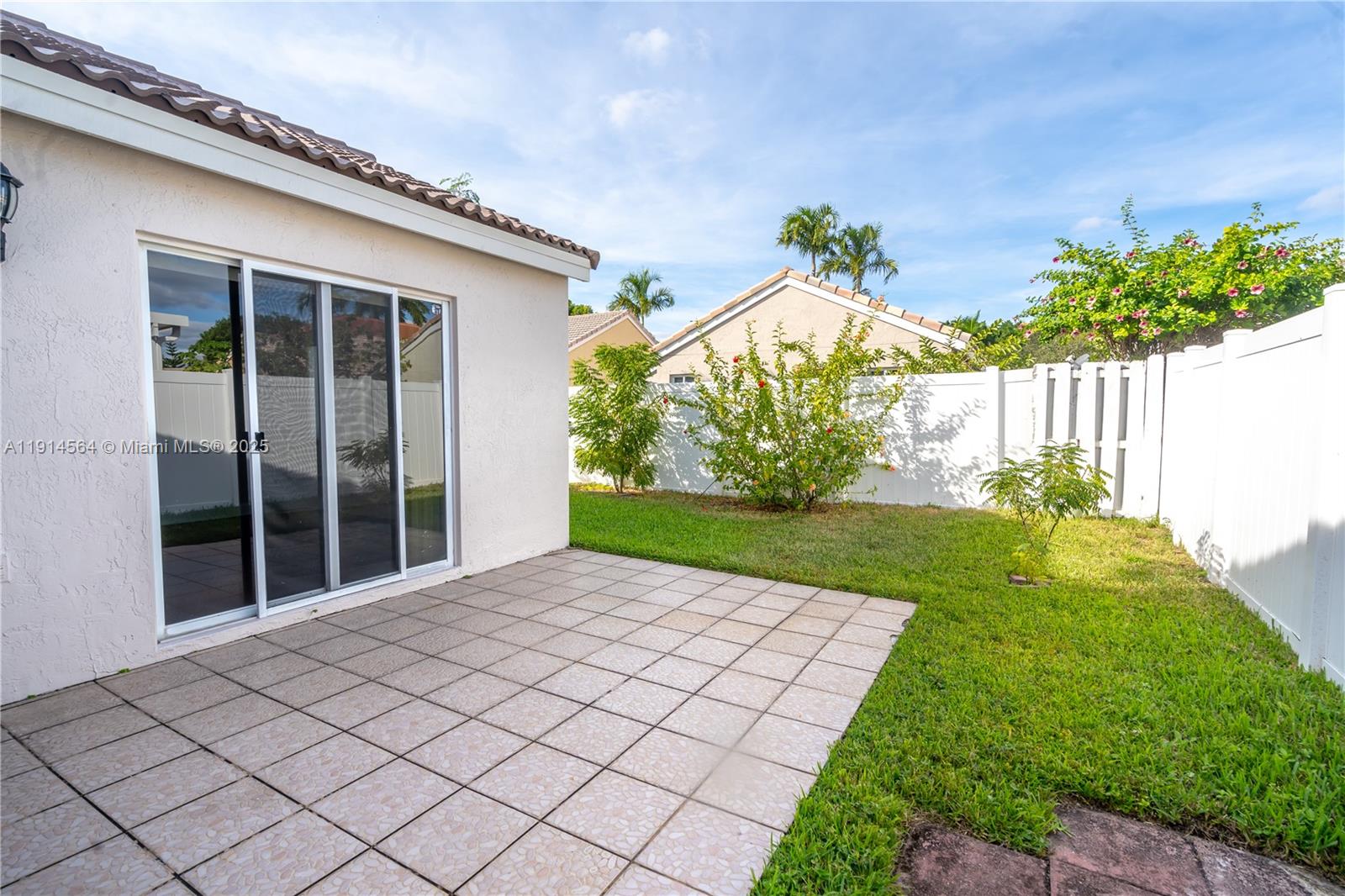 SECTORS 3 & 4 BOUNDARY PL - Residential Lease