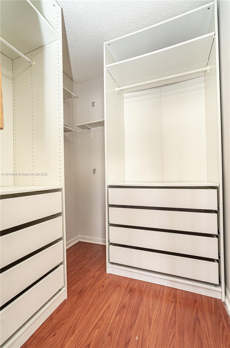 SECTORS 3 & 4 BOUNDARY PL - Residential Lease