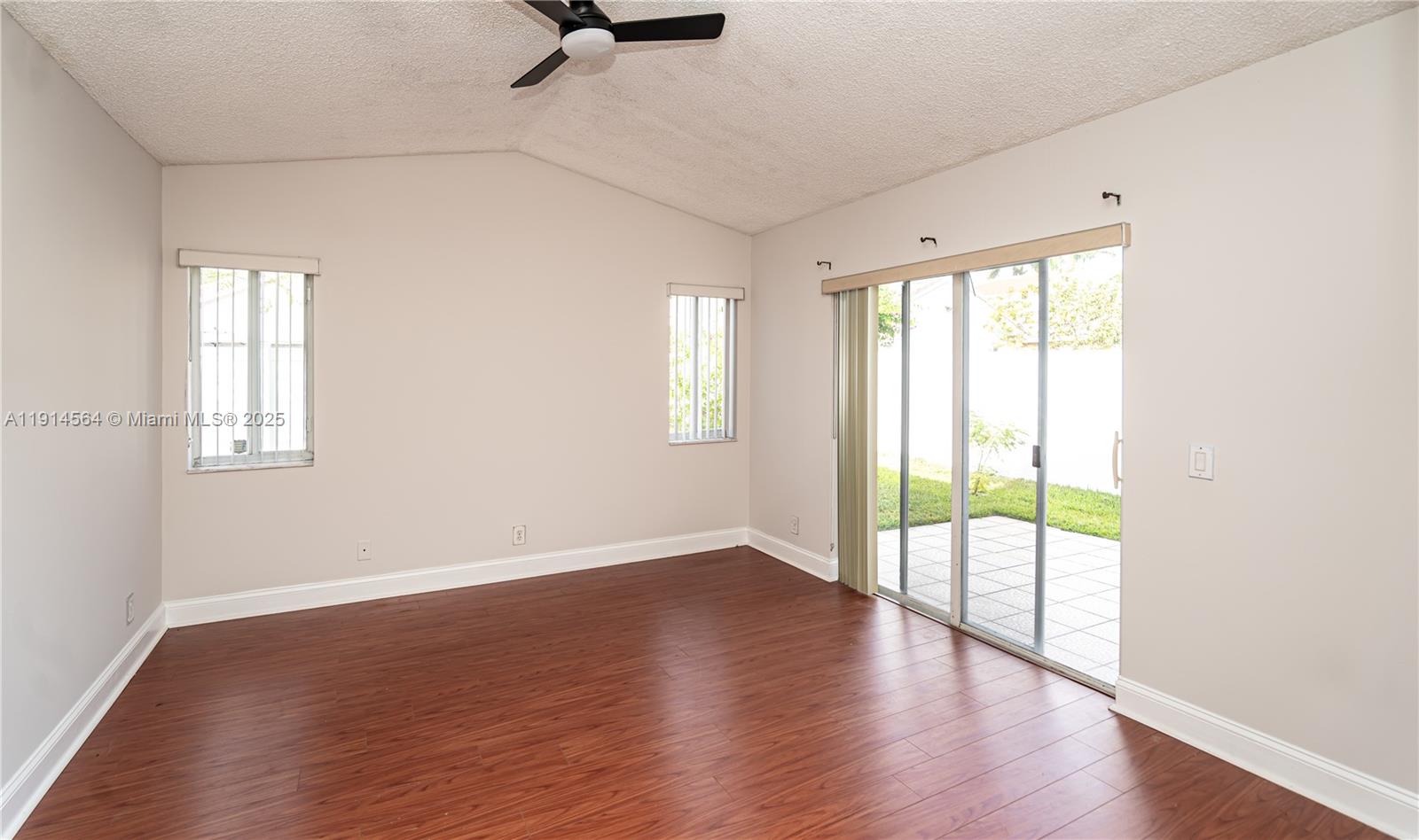 SECTORS 3 & 4 BOUNDARY PL - Residential Lease