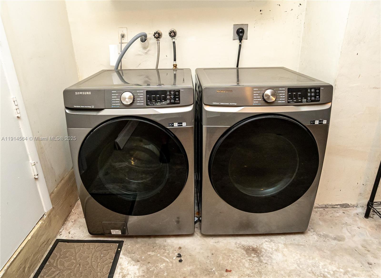 SECTORS 3 & 4 BOUNDARY PL - Residential Lease