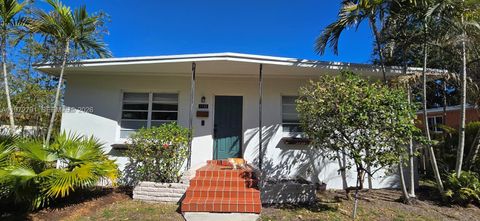 1135 NE 133rd St North Miami FL 33161