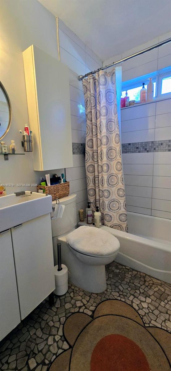 IRONS MANOR 4TH ADDN - Residential