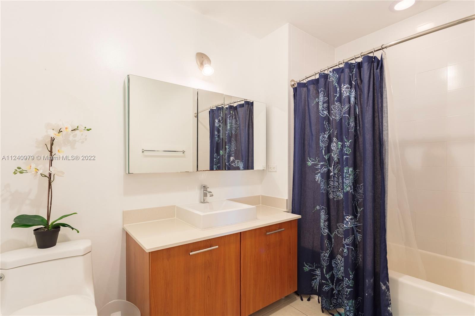 FOUR MIDTOWN MIAMI CONDO - Residential Lease
