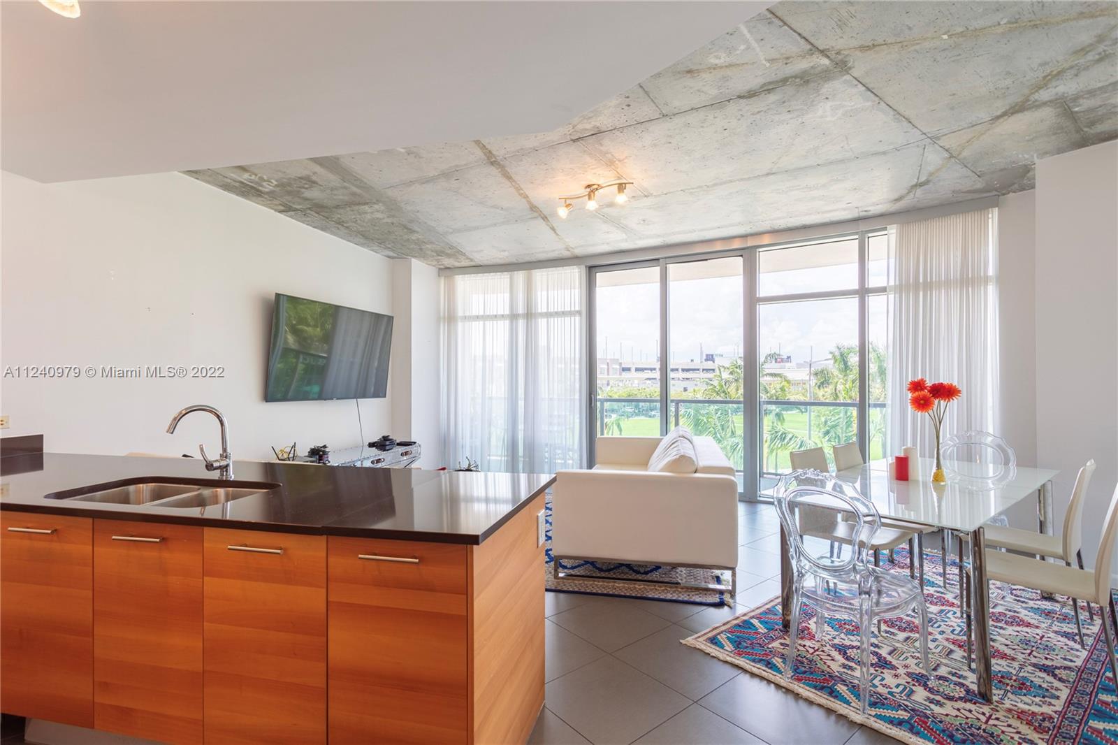 FOUR MIDTOWN MIAMI CONDO - Residential Lease