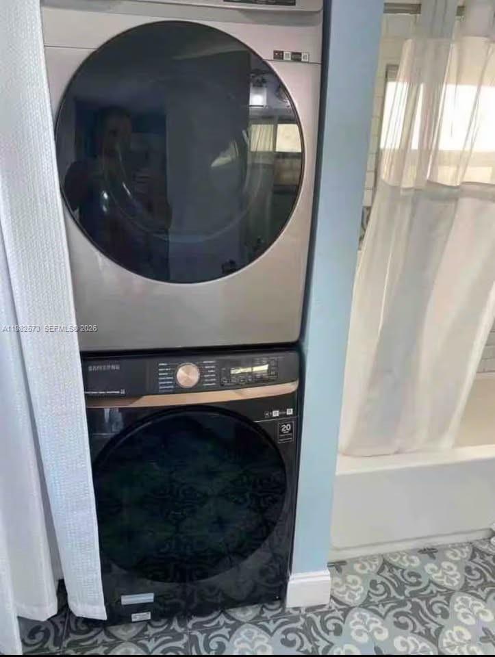 LAKE WORTH TOWN OF - Residential