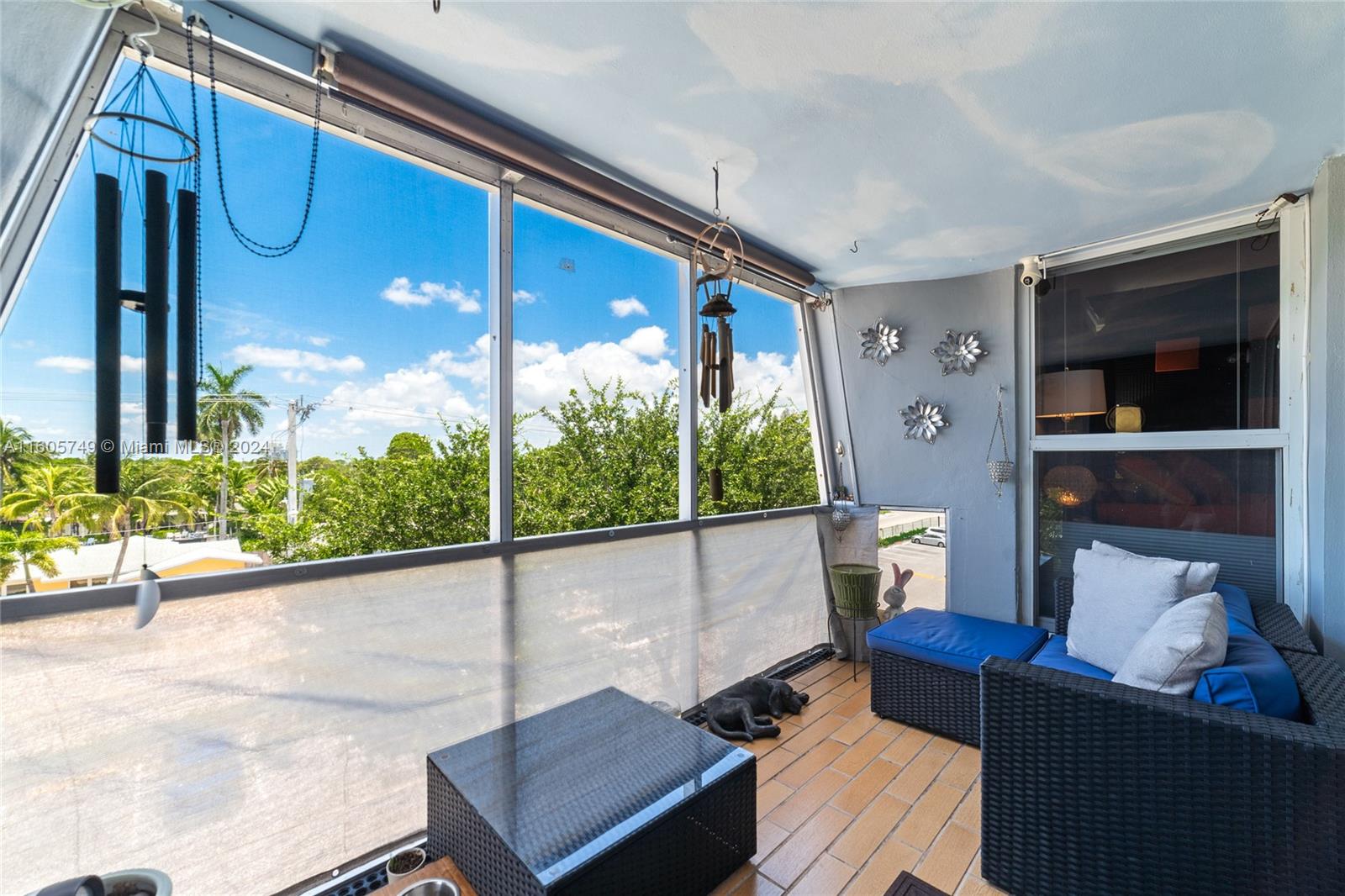 RIVER SHORES CONDO - Residential