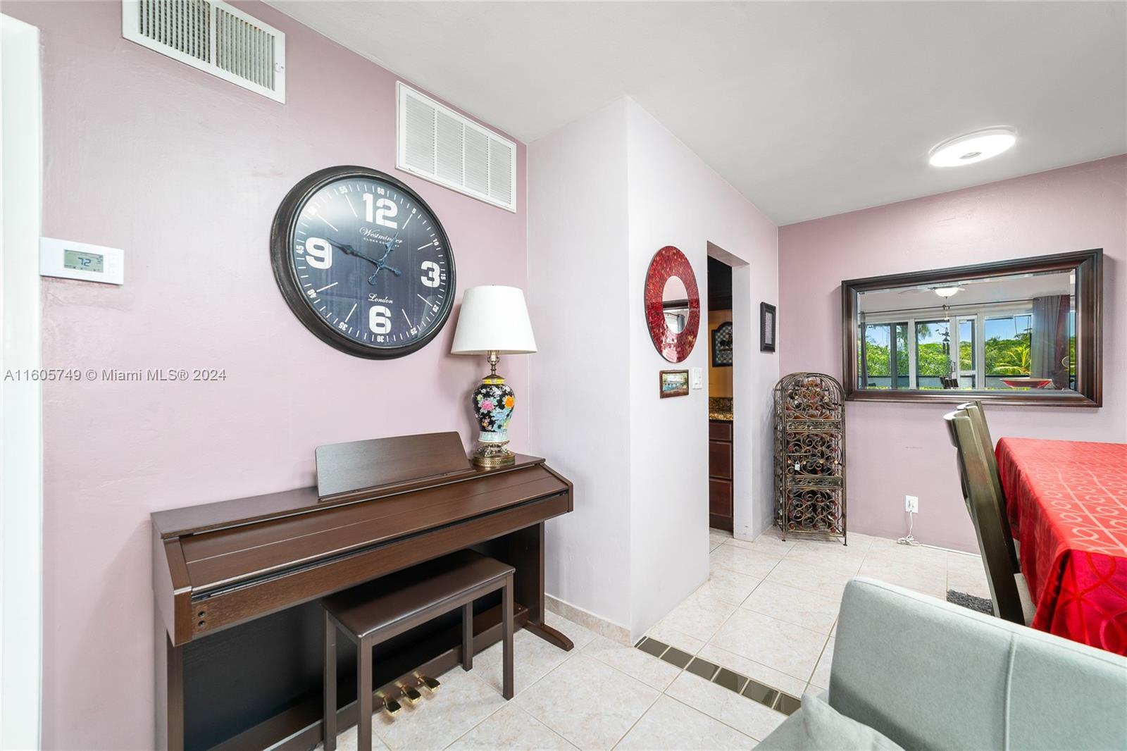 RIVER SHORES CONDO - Residential